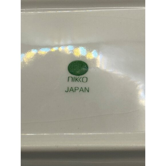 Niko Japan Christmas Tree Rectangular Tray With Holly & Tree Design Ceramic - Picture 7 of 8